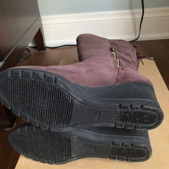 UGG Winter Boots - Picture 5 of 7